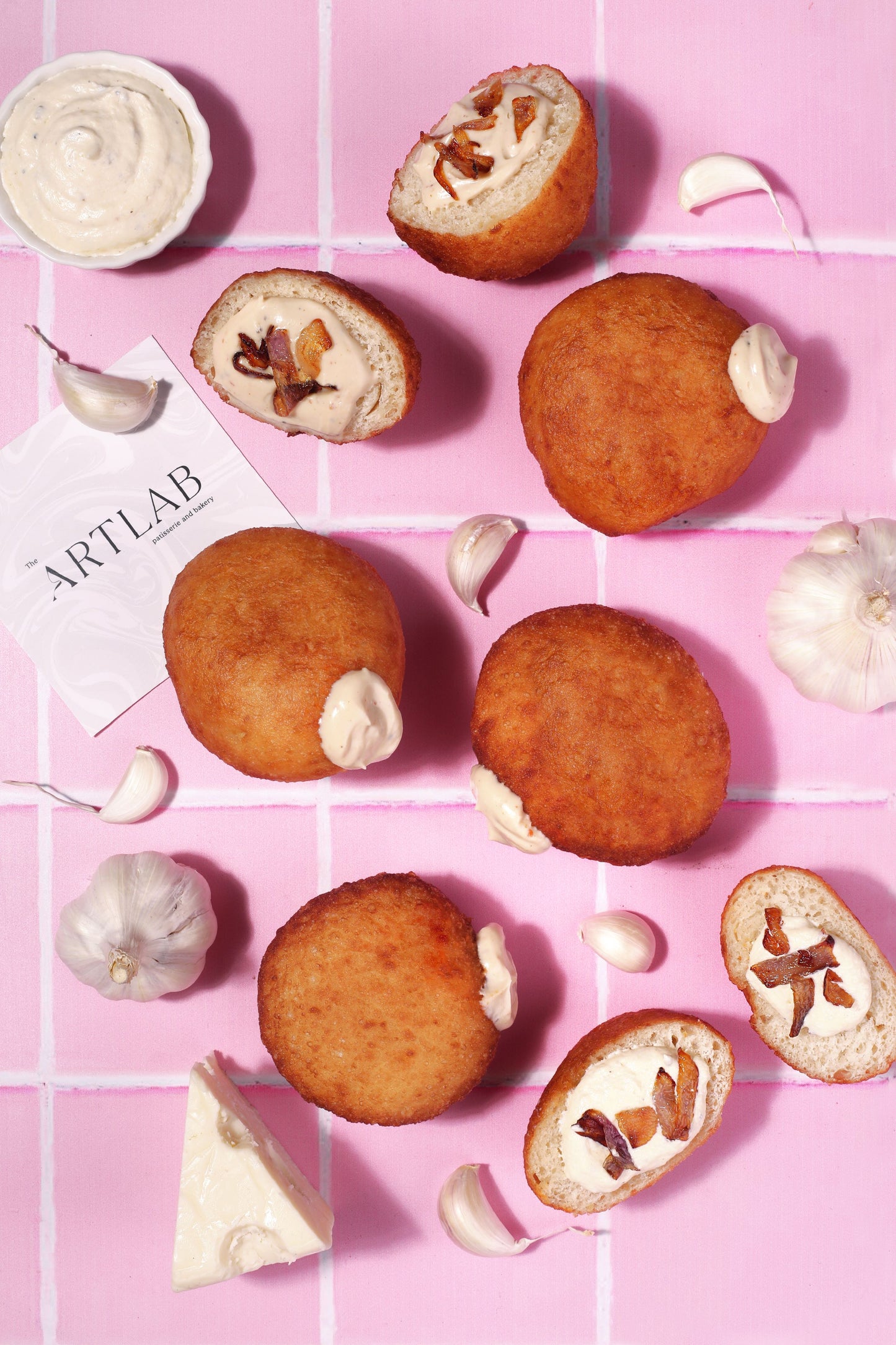 Garlic Cream Cheese Bombolini