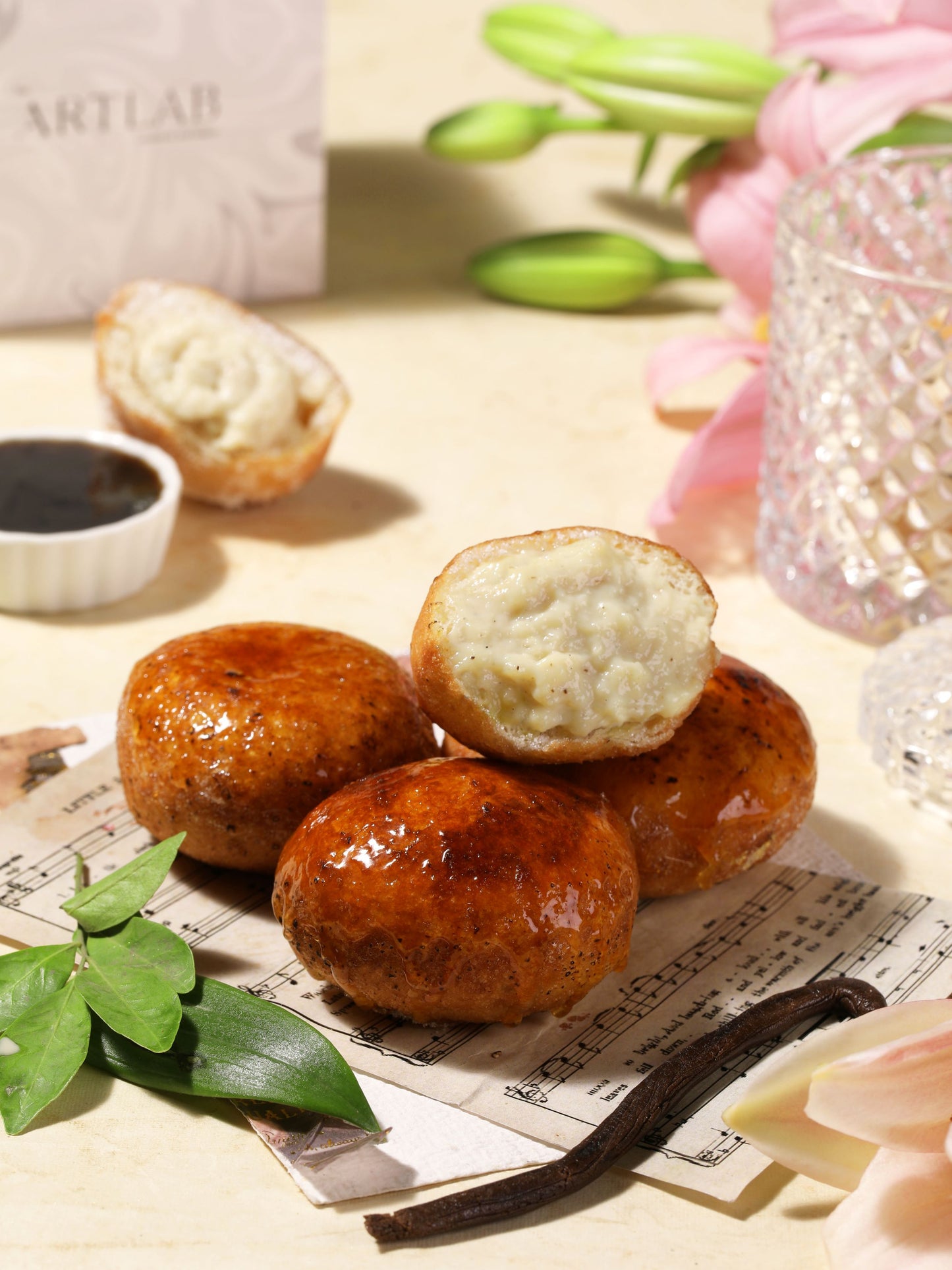 Vanilla Crème Brûlée Bombolini